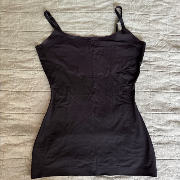 SPANX Black Camisole with Red Tag - Picture 1 of 4